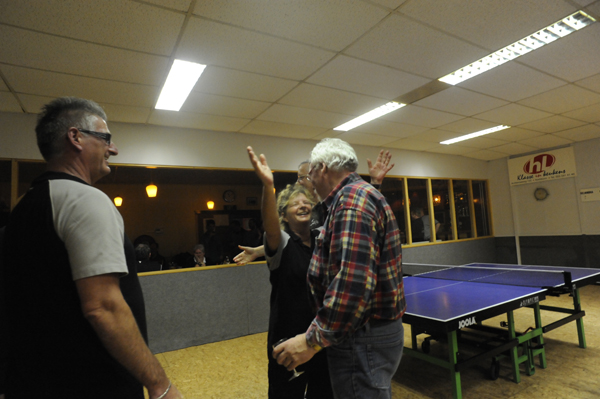 BEKER     (128)